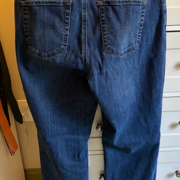 LL Bean Women’s BeanFlex Jeans, Mid-Rise Bootcut - Picture 6 of 10